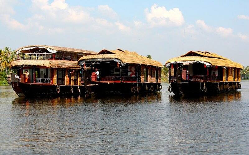 Ostrich Houseboat, Kochi 3